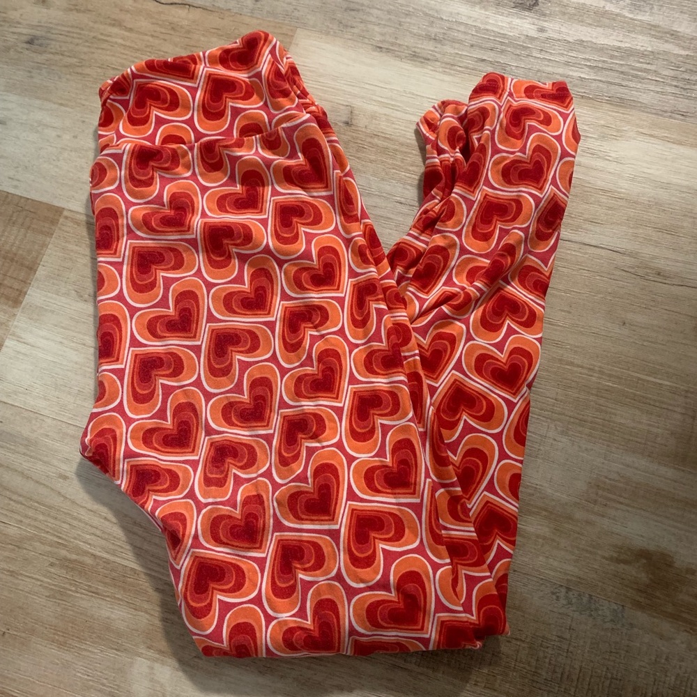 Lularoe heart leggings